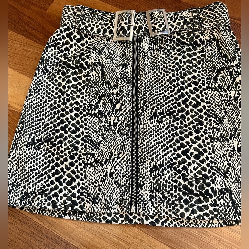 Black and Green Zip Snake Skin Skirt